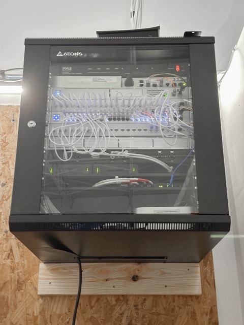 Cabinet with switch and recorder