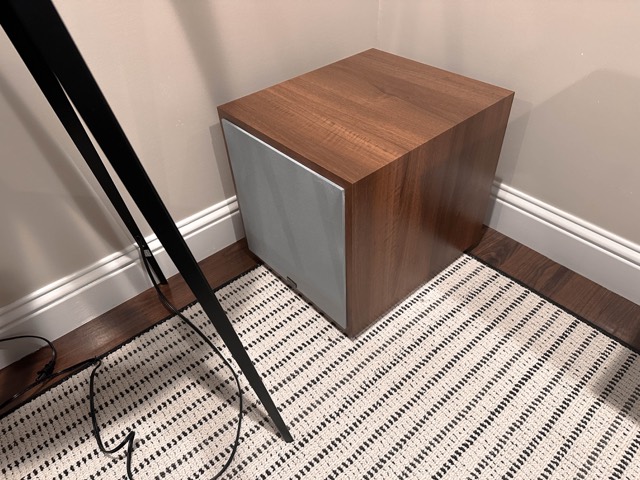 Subwoofer in the corner